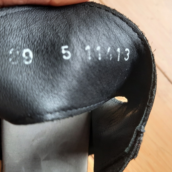 Arche Black Sandals. Sz. 7.5 US - Picture 10 of 11